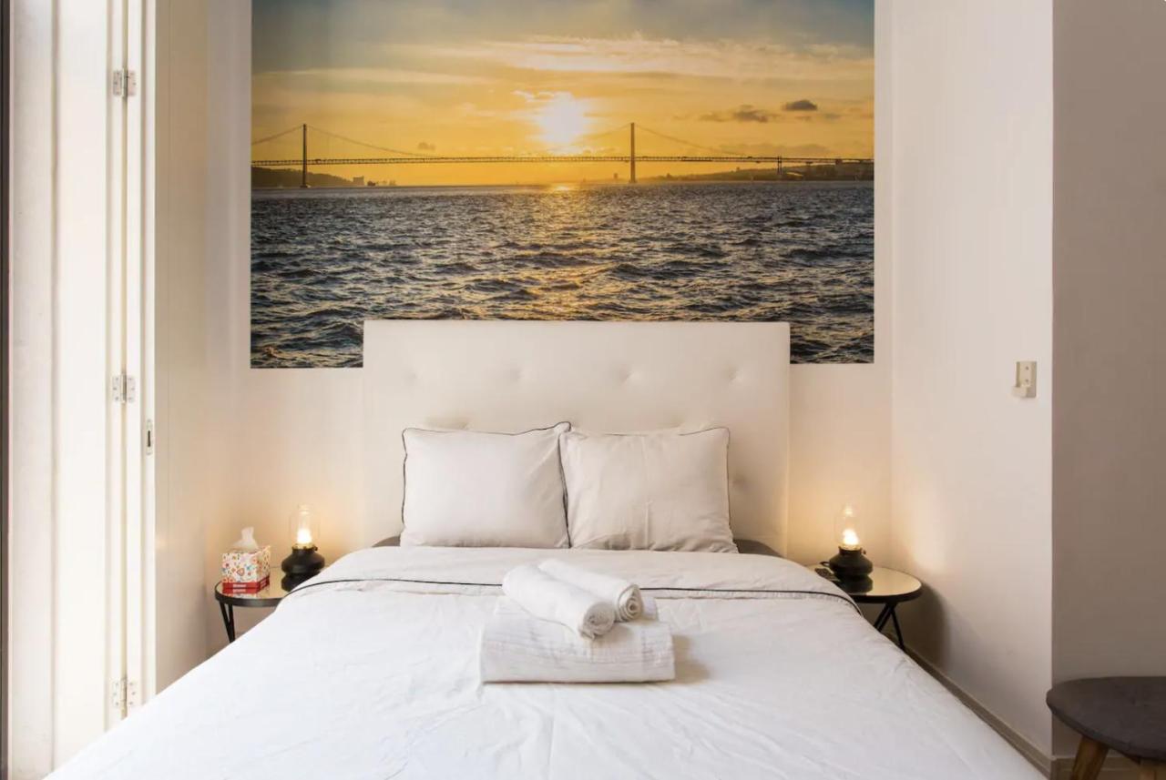 Beautiful 3-story House In Chiado With A 40m² Private Terrace Apartamento Lisboa