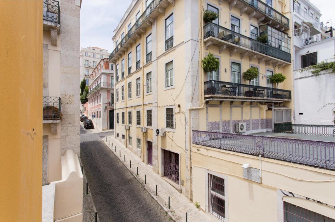 Beautiful 3-story House In Chiado With A 40m² Private Terrace Apartamento Lisboa