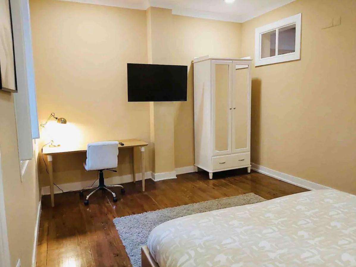 Apartamento Charming 4 Bedroom In Chiado Lisboa