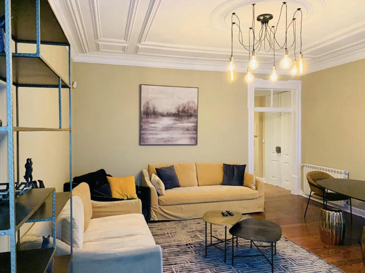 Apartamento Charming 4 Bedroom In Chiado Lisboa