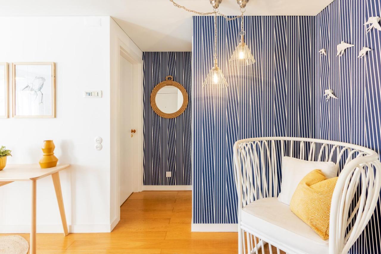 Joivy Chiado Self Check-in 2-br Flat With Parking Apartamento