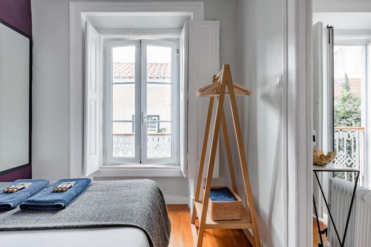 Avenida Da Liberdade Area, Bright And Newly Renovated 2 Bedroom Apartment, Historical Center Lisboa