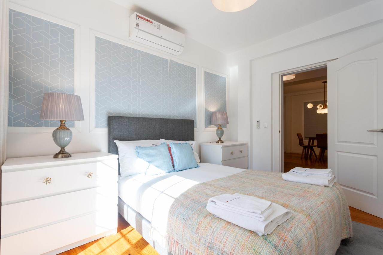 Flh Sao Bento With Balcony Lisboa
