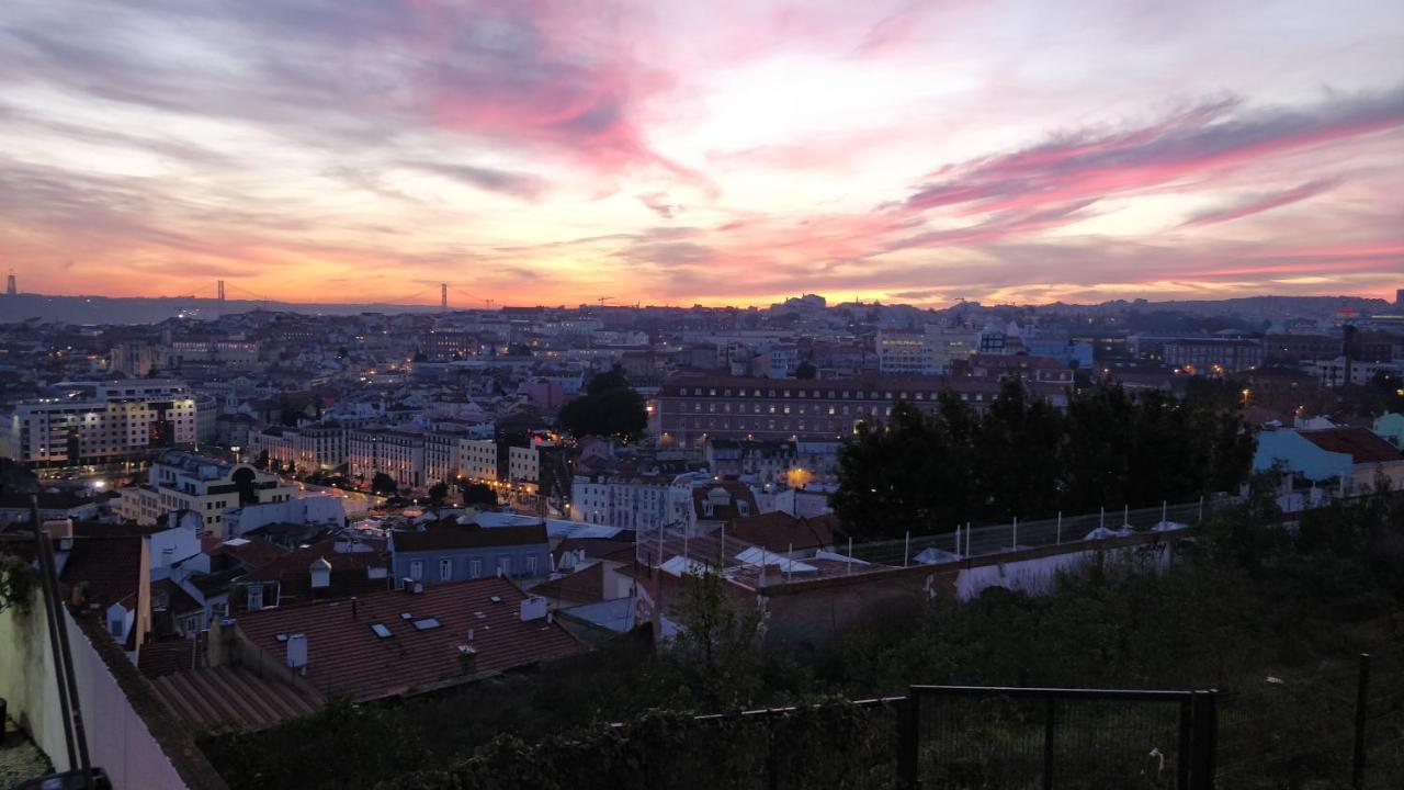 Stroll To Coffee Shops Near A Renovated Hillside In Graca Lisbon