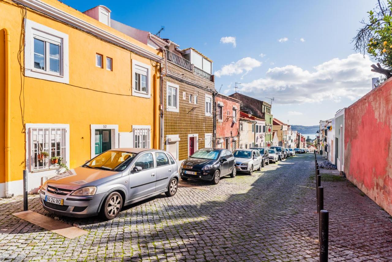 Close To Belém, With A Terrace Ii *
