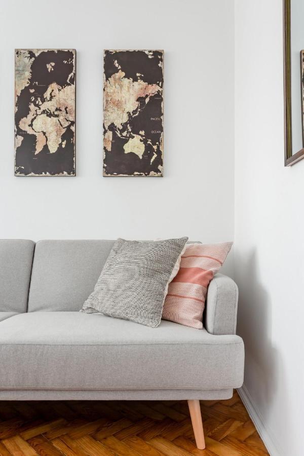 Apartment Stroll To Coffee Shops Near A Renovated Hillside In Graca