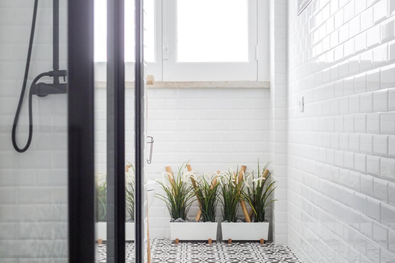 Apartment Stroll To Coffee Shops Near A Renovated Hillside In Graca