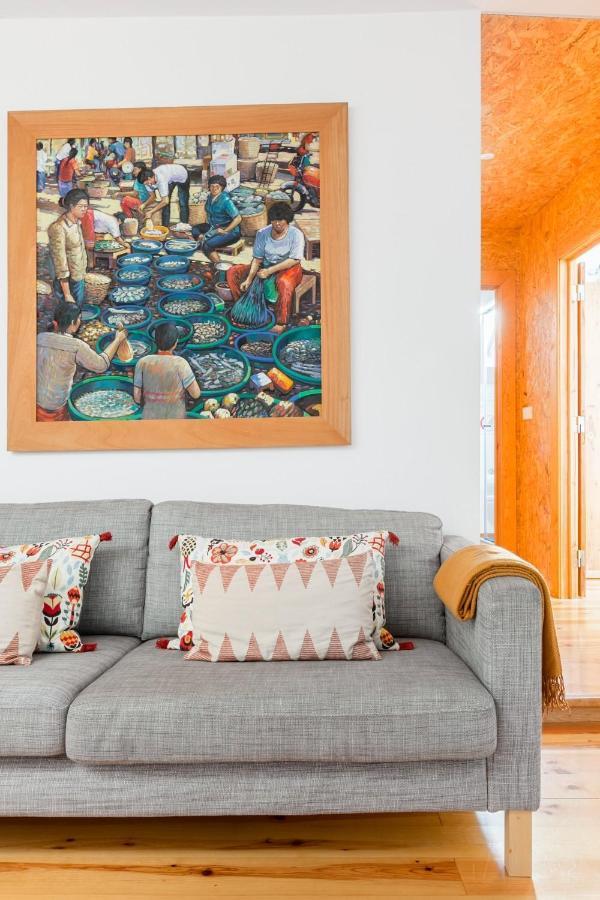 Breathtaking River-city View Two Private Terraces 3 Bedrooms&3 Bathrooms 17th Century Building Bica Chiado District Lisboa