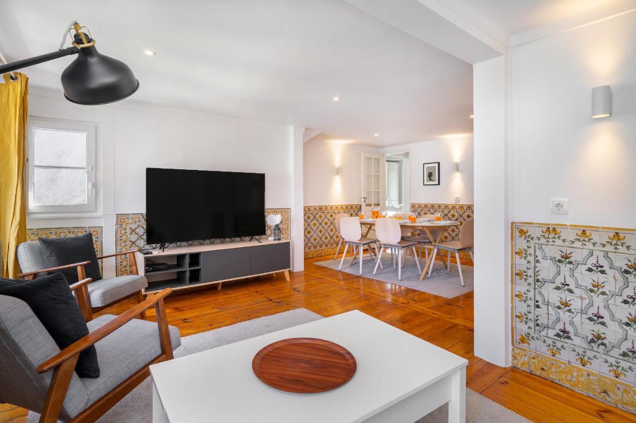 Whome Charming And Historical In Santa Justa Lisboa