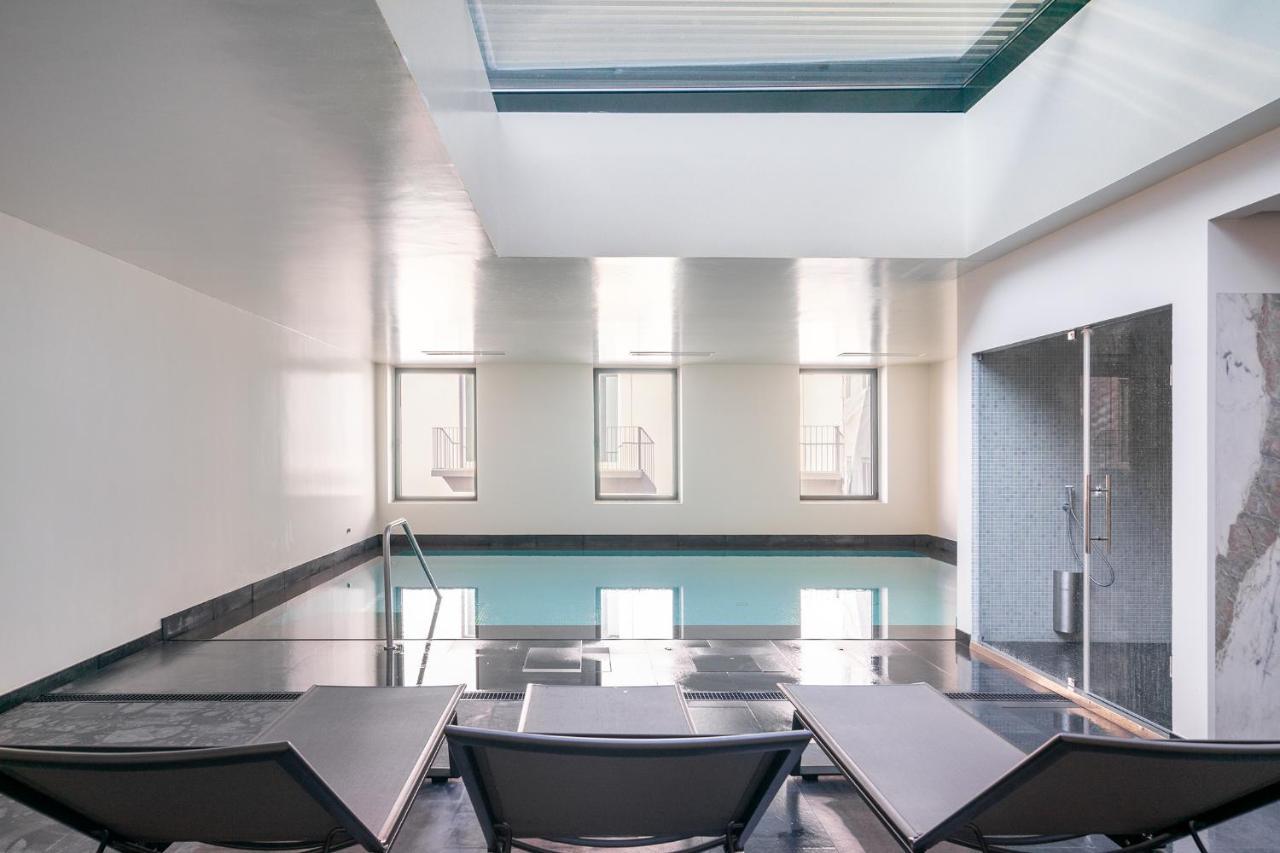 Whome | Av. Da Liberdade Deluxe W/ S-pool, Gym & Parking Apartment