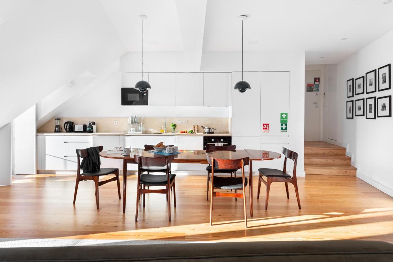 Apartamento Joivy 2-br Flat With Garage Near Castelo De S Jorge