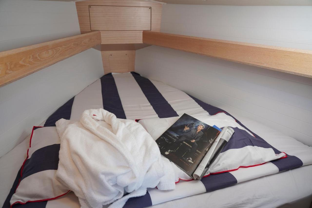 Luxury Sailing Boat Hotel en barco Lisboa