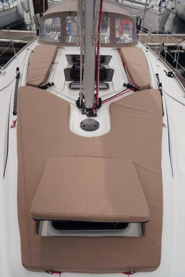 Luxury Sailing Boat Hotel en barco