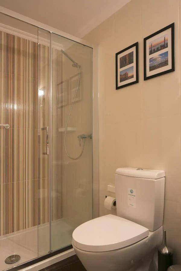 Central Mezzanine Studio Apartment *