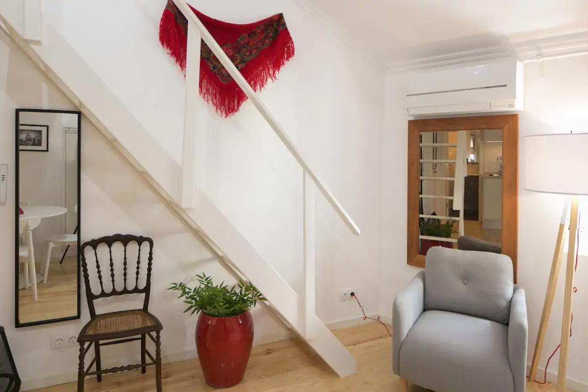 Central Mezzanine Studio