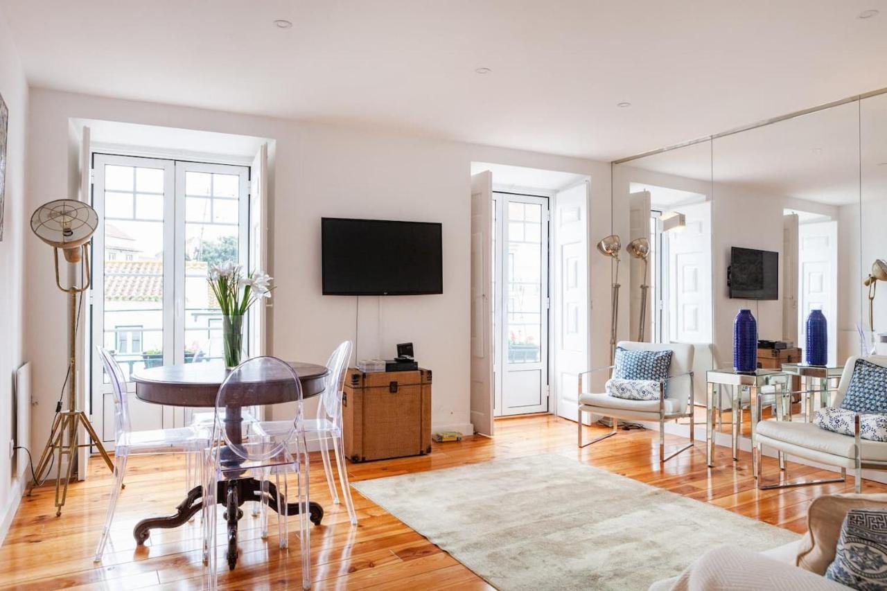 Apartamento Alfama Delight Panoramic River And Historic Views 3 Bedrooms And 2 Bathrooms Ac 18th Century Building Lisboa