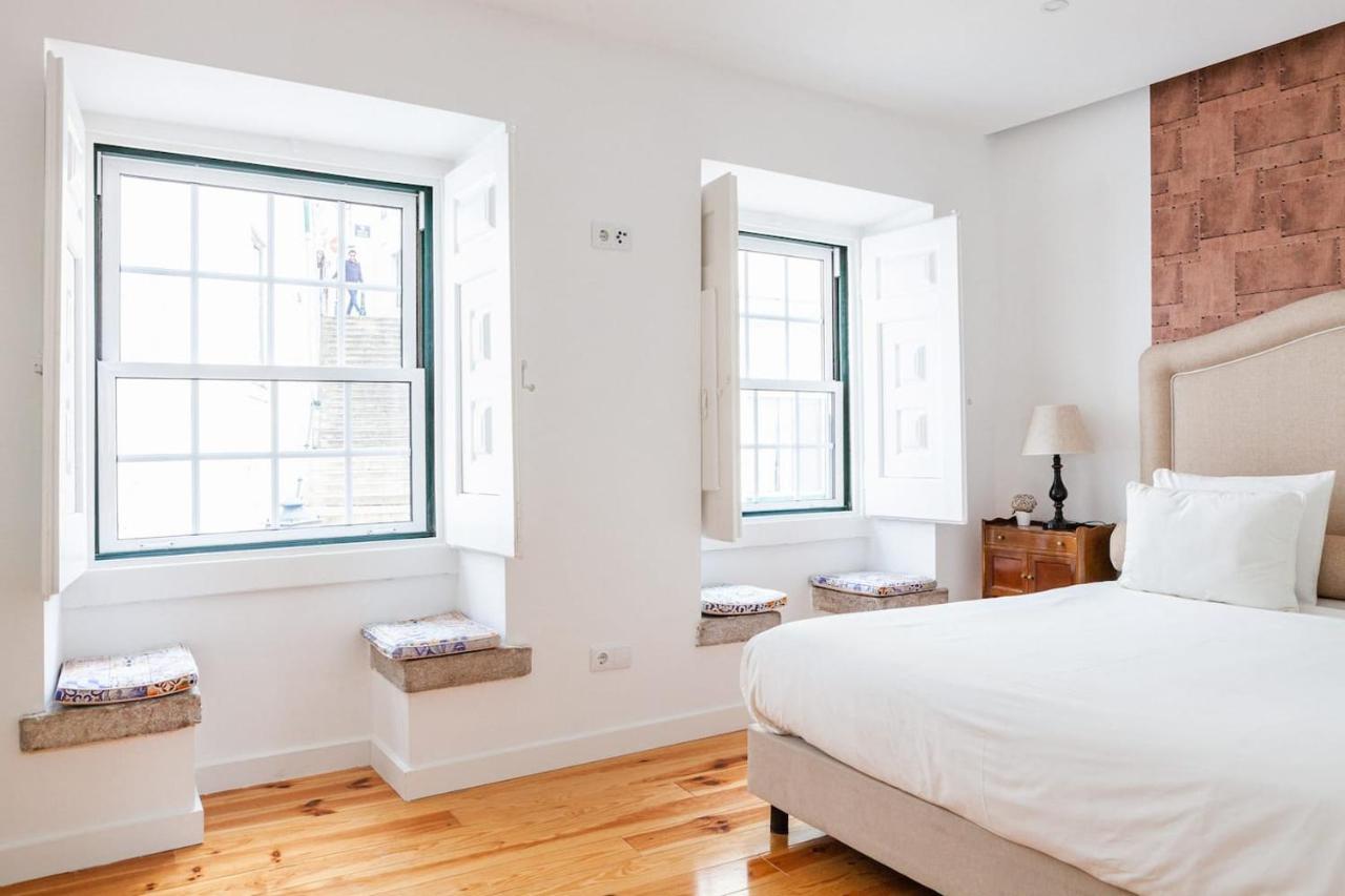 Alfama Delight Panoramic River And Historic Views 3 Bedrooms And 2 Bathrooms Ac 18th Century Building Apartamento *