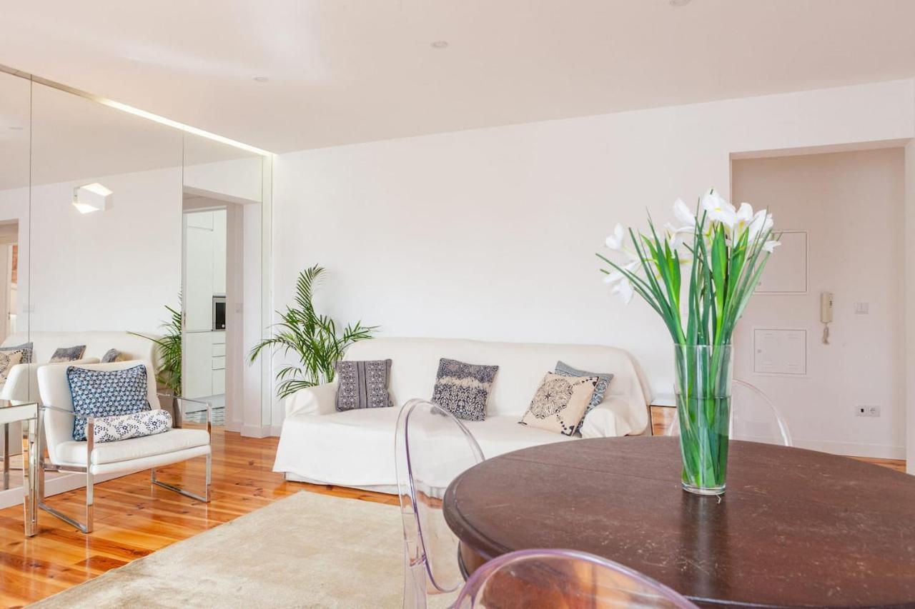 Apartamento Alfama Delight Panoramic River And Historic Views 3 Bedrooms And 2 Bathrooms Ac 18th Century Building