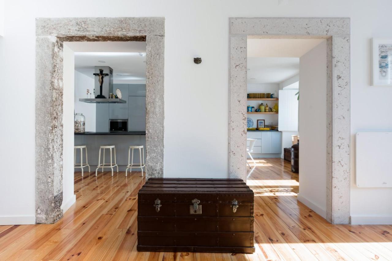 Alfama Terrace River And Historic View Spacious And Charming Ground Floor 18th Century Building * Lisboa