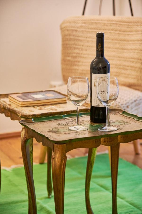 Spacious Bairro Alto With Courtyard, By Timecooler Apartamento Lisboa