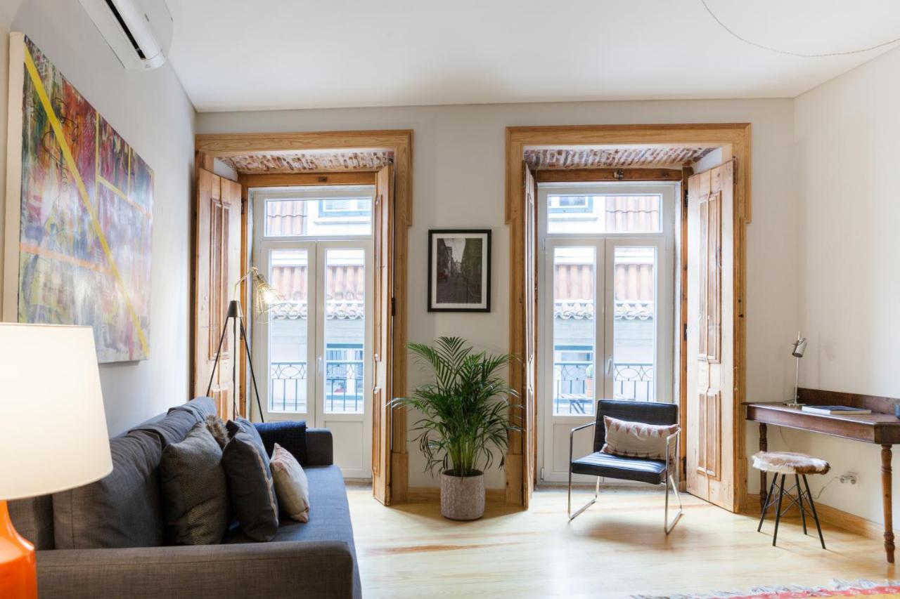 Charming Flat With Balconies Chiado District 2 Bedrooms & Ac 19th Century Building Lisboa