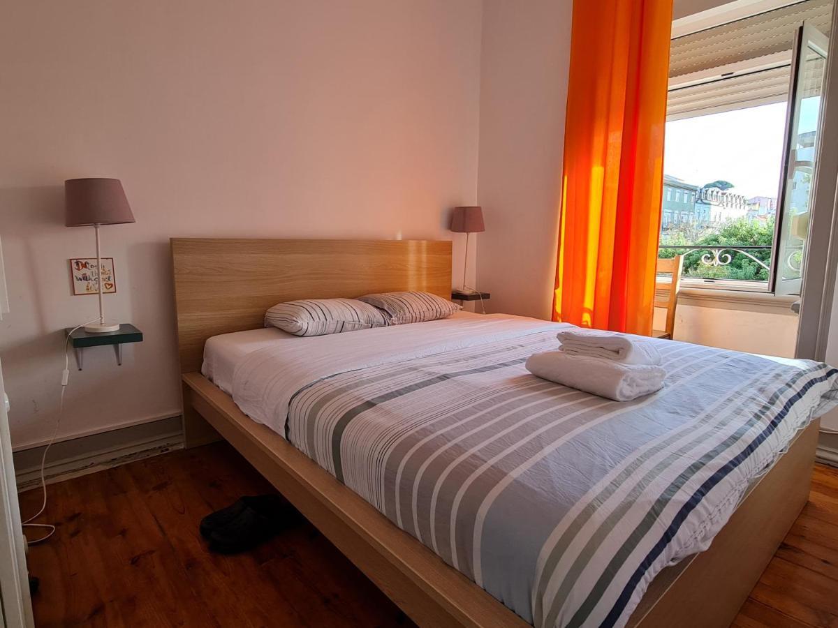 Shangri-la Anjos Bed and breakfast