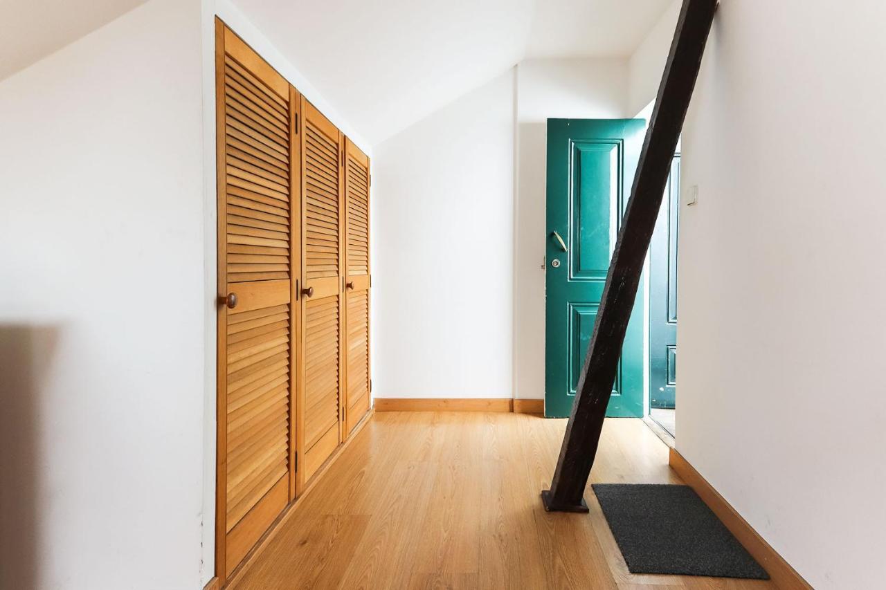 Sunny Attic Loft By Homing Apartamento