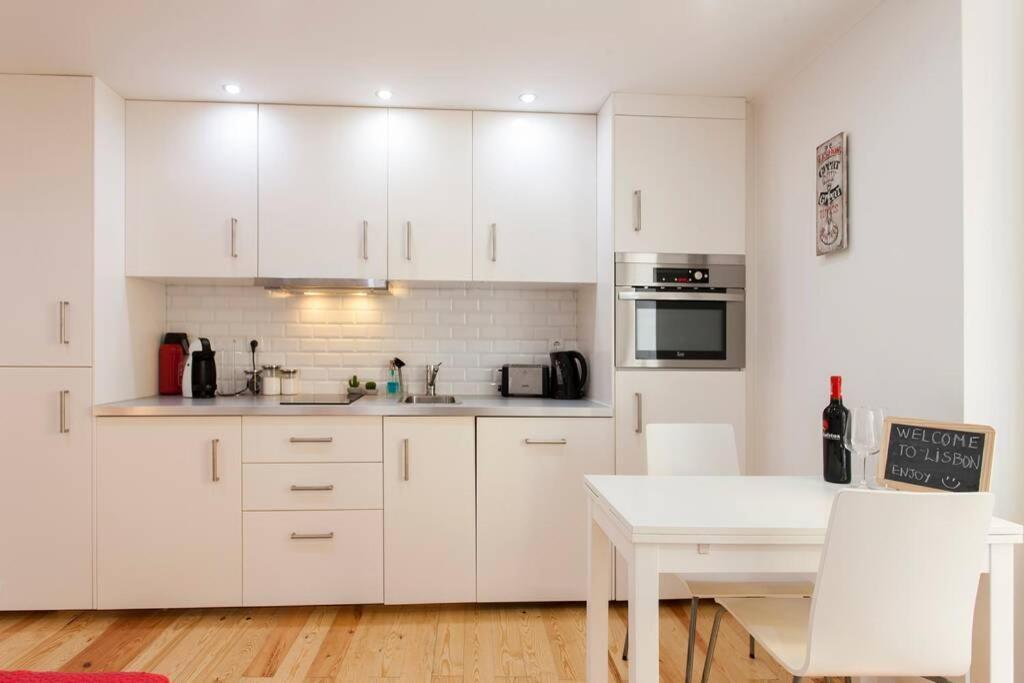 Apartamento Charming In Mouraria Lisboa