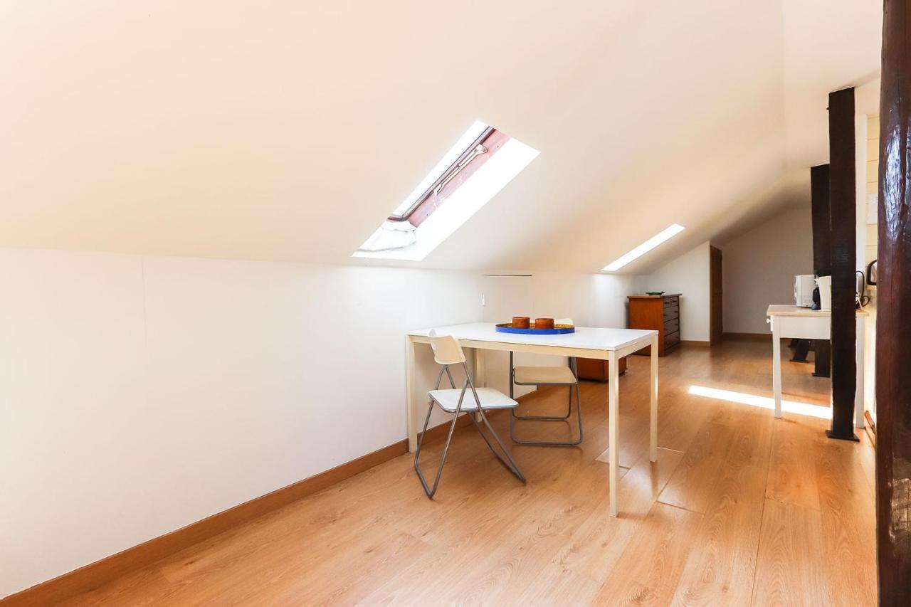 Sunny Attic Loft By Homing * Lisboa
