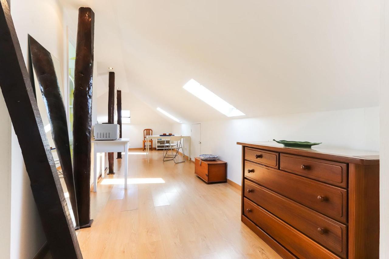 Sunny Attic Loft By Homing