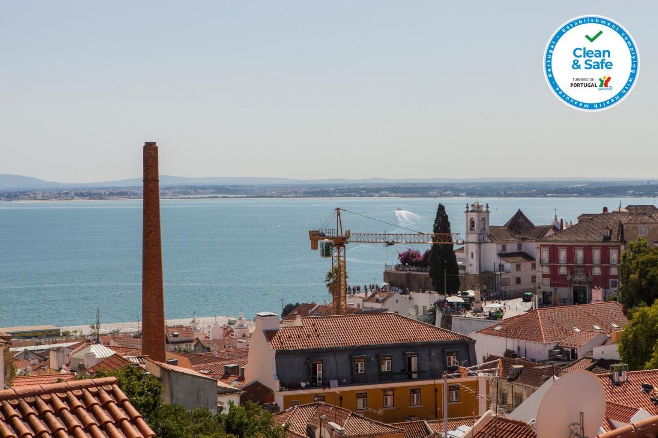 Alfama Amazing Scenic River And View Charming With 2 Bedrooms And Ac 19th Century Building Apartamento Lisboa