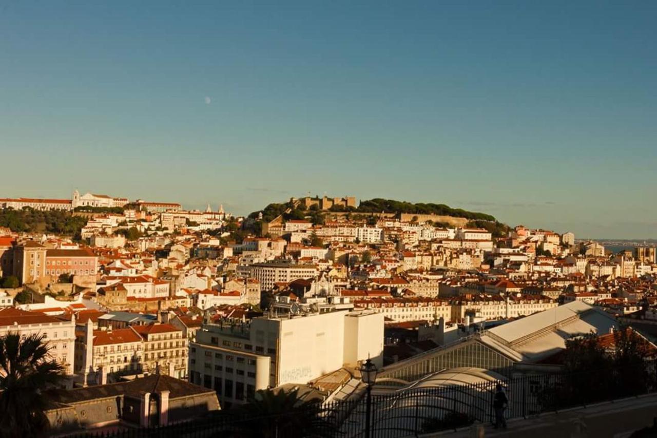 Amazing Camoes - Chiado,