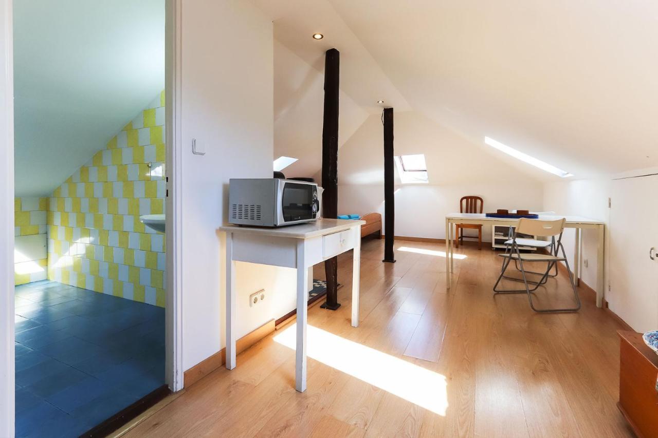 Sunny Attic Loft By Homing * Lisboa