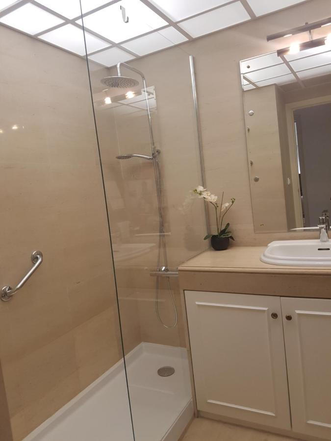 Espacoso Apartamento Junto Ao Metro Apartamento Lisboa