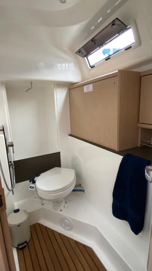 Luxury Sailing Boat Hotel en barco Lisboa
