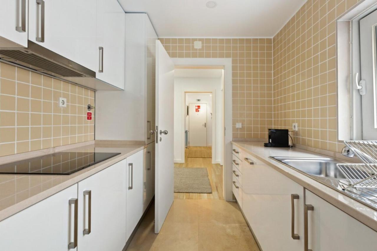 Beautiful 2 Bedroom In Bairro Alto Lisbon