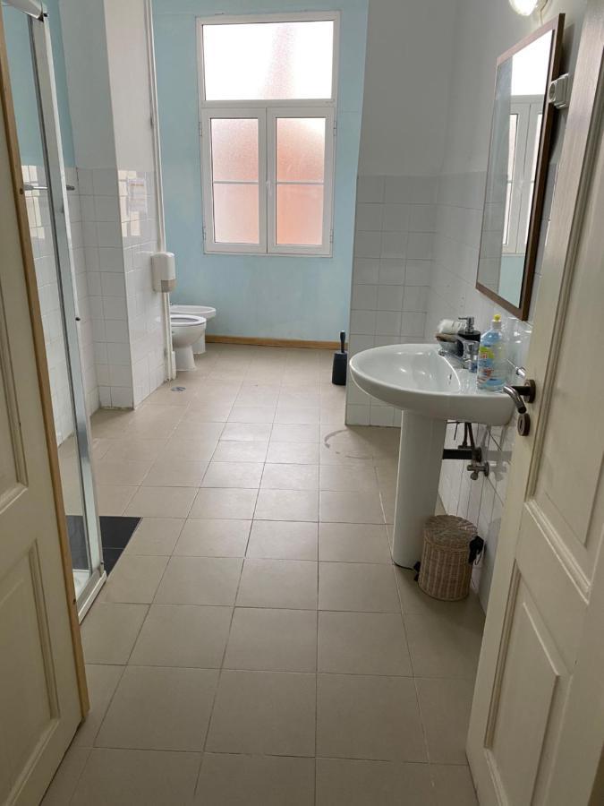 Relax Chiado 3 - Cute Little Double With Shared Bathroom Casa de hóspedes *