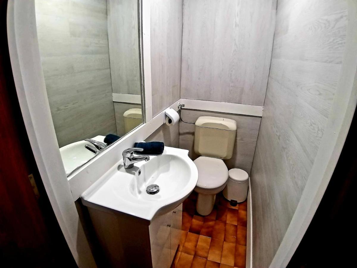 Hostal Theorynomad Al