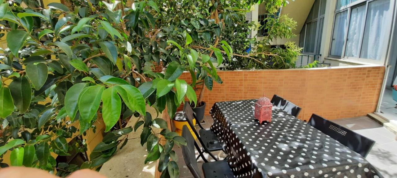 Sunny Terrace Apt, Close To Downtown! 2 Bedroom Flat Apartamento