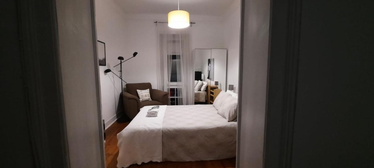 Sunny Terrace Apt, Close To Downtown! 2 Bedroom Flat Apartamento Lisboa