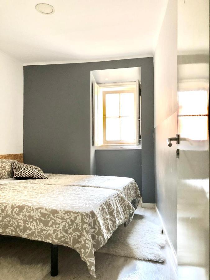 Hostal Now Bastidor Jovial Lisboa