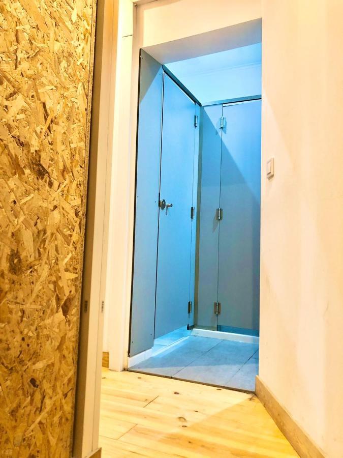 Now Bastidor Jovial Hostal Lisboa