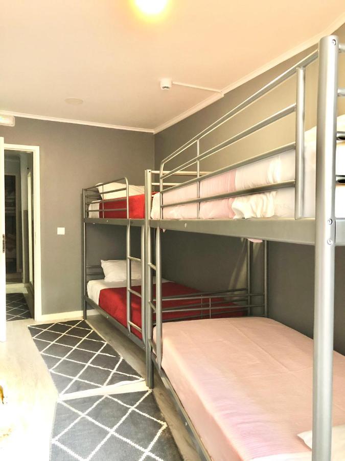 Hostal Now Bastidor Jovial Lisboa