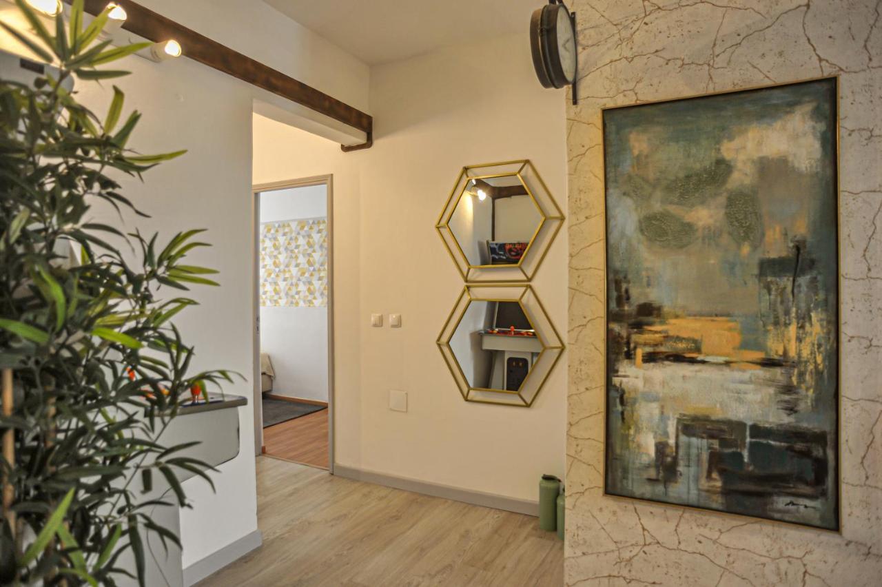 Pensión Marques De Pombal - 8 Bedroom *