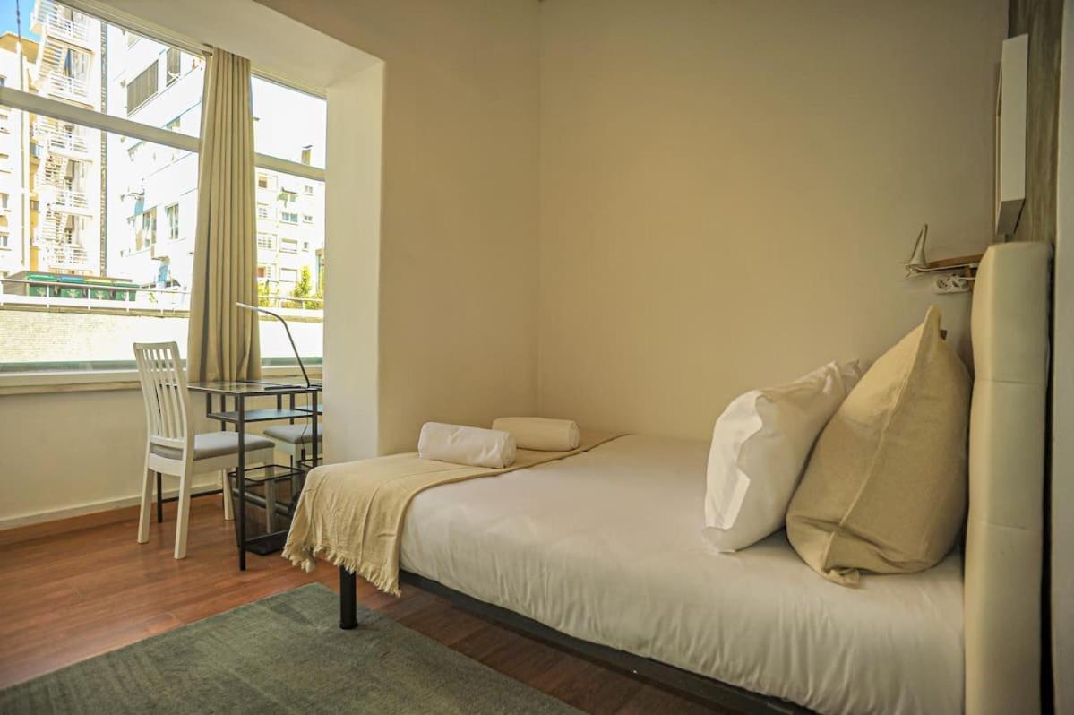 Marques De Pombal - 8 Bedroom Pensión Lisboa