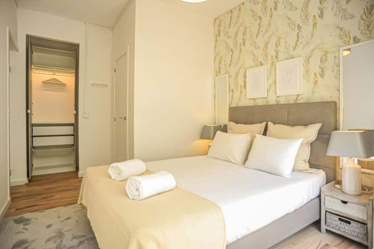 Pensión Marques De Pombal - 8 Bedroom *