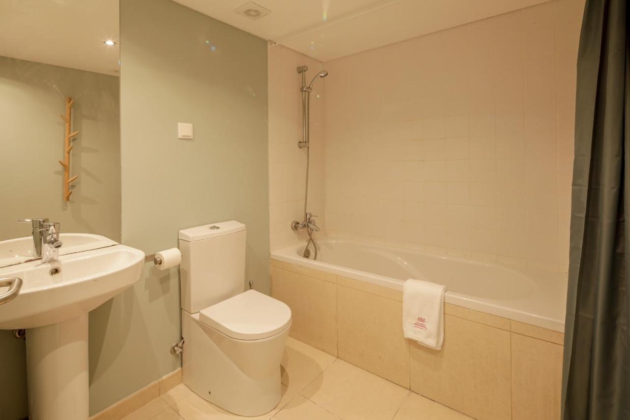 Chiado Premium Two Bedroom By Les Deux Mariettes Lisboa