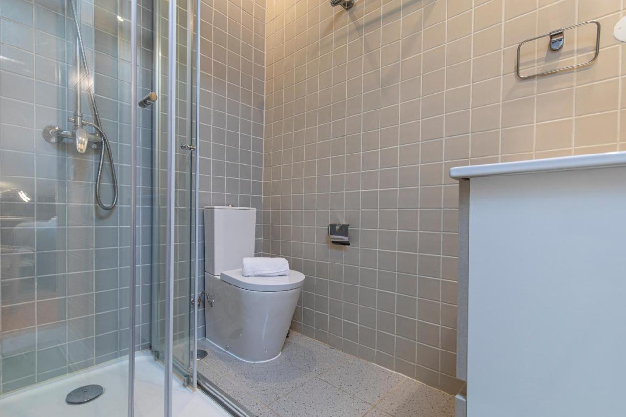 Condessa 2bdr Duplex By Lovelystay *