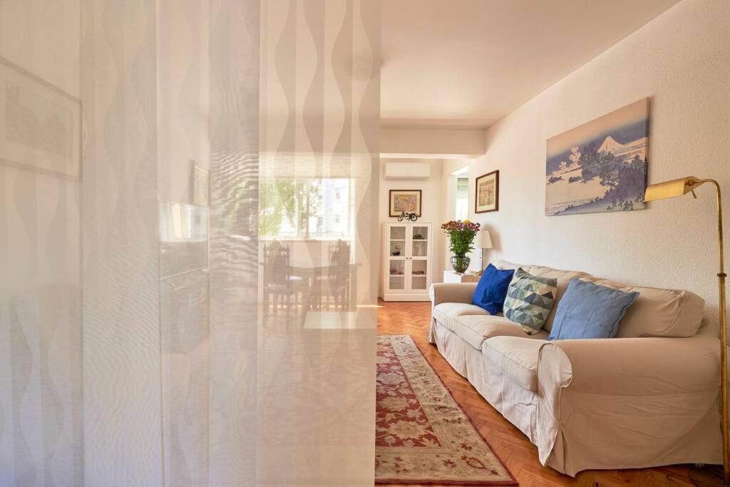 Sofimar Airport Apartment Lisbon