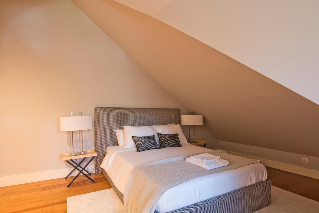 Iconic & Elegant Design 2 Bedroom Apt By Fs